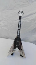 Kirk Hammet • Metallica • Exclusive Mini Guitar