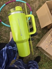 STANLEY Quencher H2.0 FLOWSTATE TUMBLER 40 oz GREEN