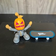 Vtg. Tech Deck Dude X Concepts 55 Jack Pumpkinhead Scarecrow w/Skateboard