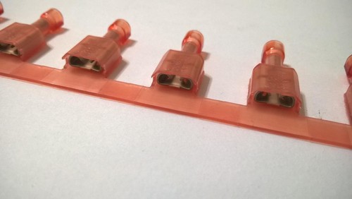 ZEK58 Qty 100 pcs Quick Connect Female 18-22 AWG Crimp Connector Fully Insulated - Picture 4 of 5