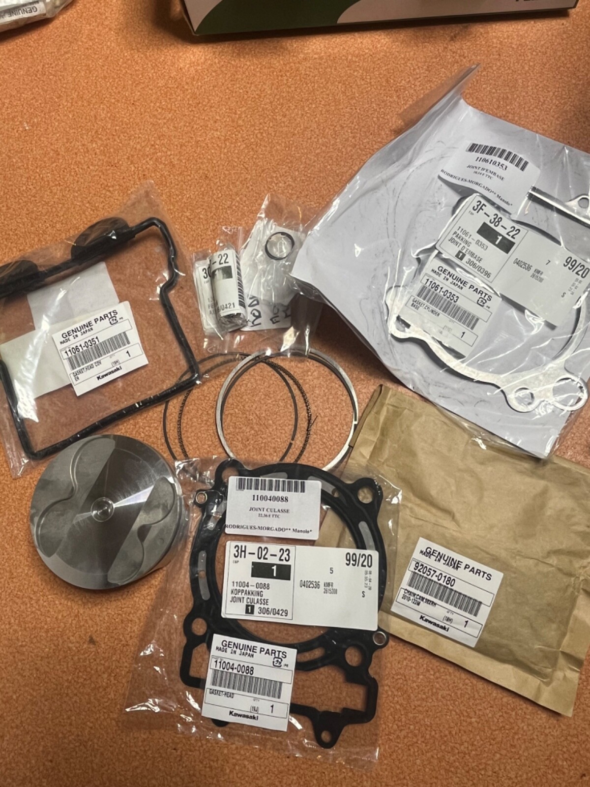 Kit piston kxf 2010 contre la perte de compression et les fumées de moteur