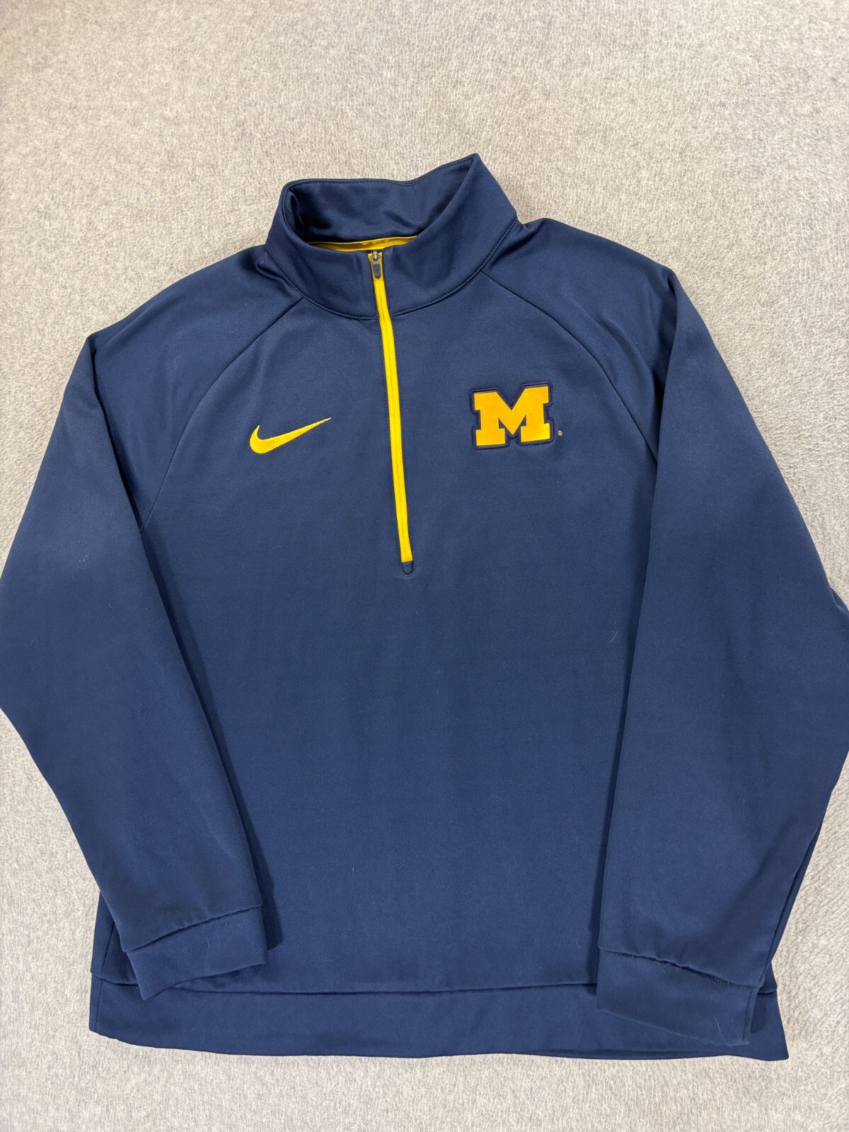 Michigan Wolverines Nike 1/4 Zip Campus Stitched Pullover (Women's Large) Blue