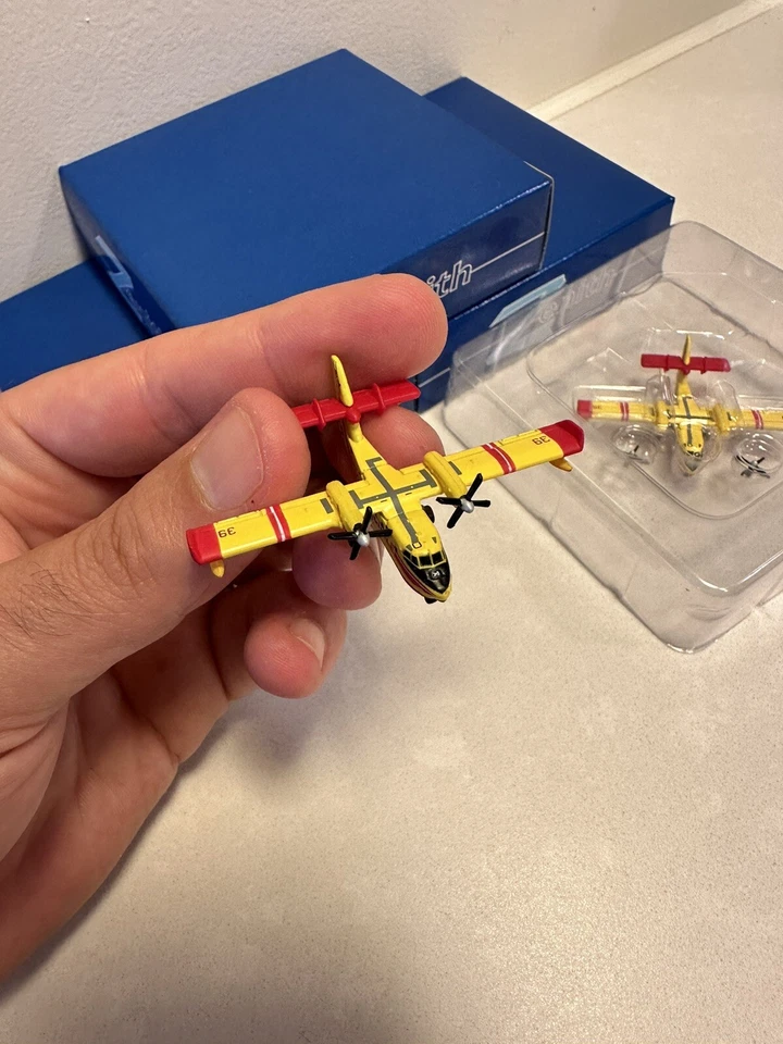 Canadair Cl-415 - Photo 3/4