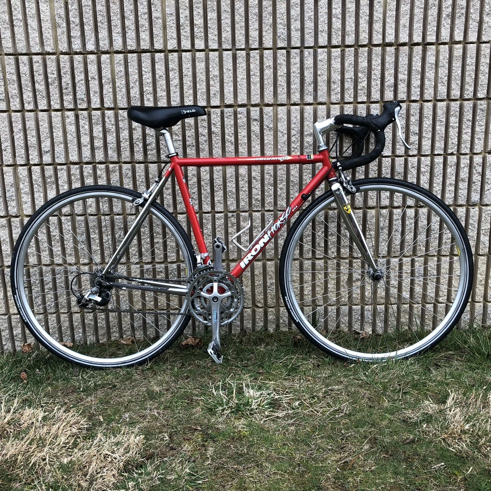 Bicicleta de Carretera Iron Horse Triumph EE. UU. De Colección Roja 50 CM Acero Reynolds 520 Cuadro Foto 3 de 4