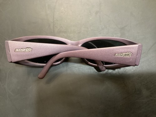 VINTAGE ARNETTE CATFISH SUNGLASSES MADE IN ITALY PURPLE (34) - Picture 2 of 4