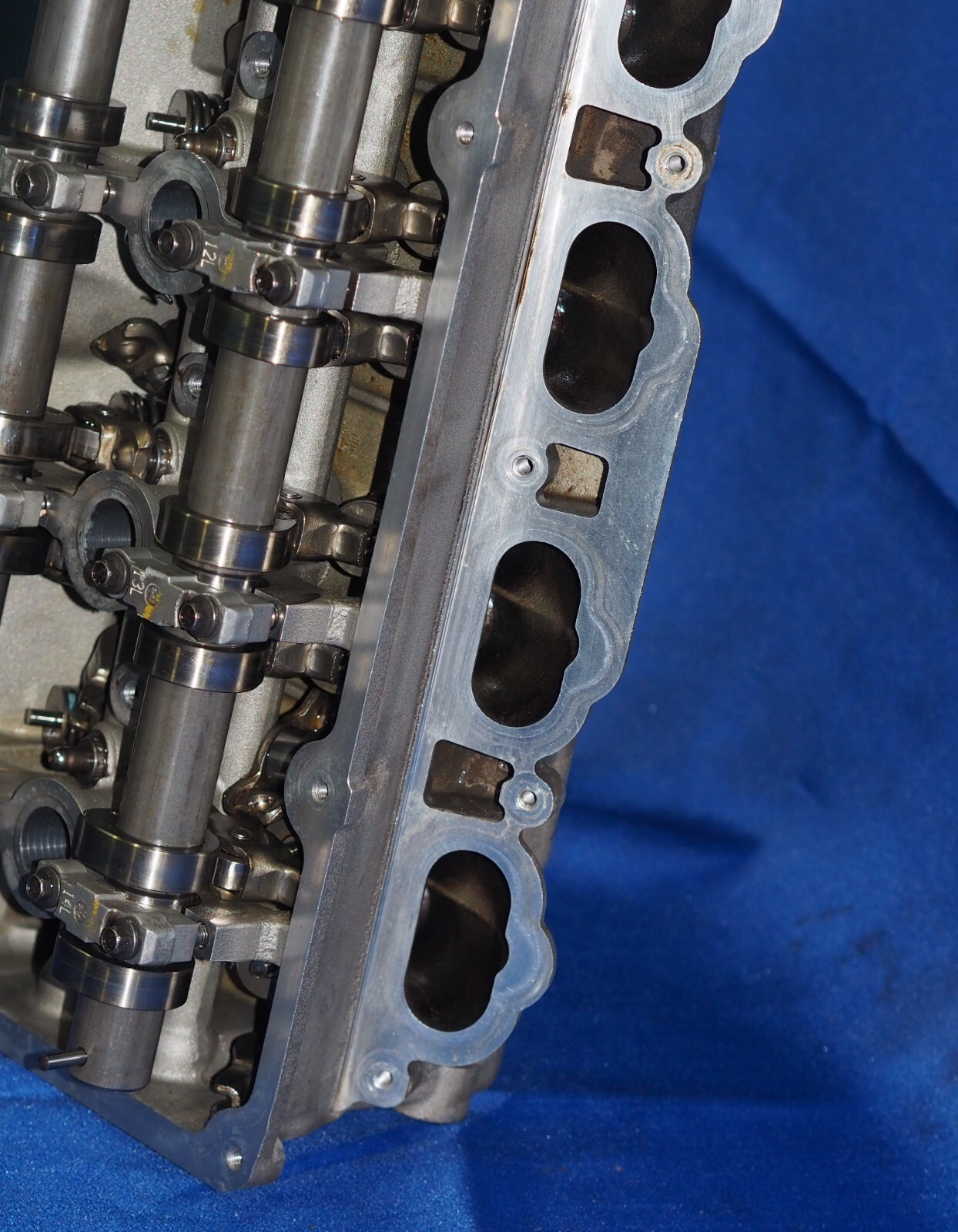 2010-2014 Aston Martin Rapide AM11 6.0 V12 Left Engine Cylinder Head Nice W/Cams