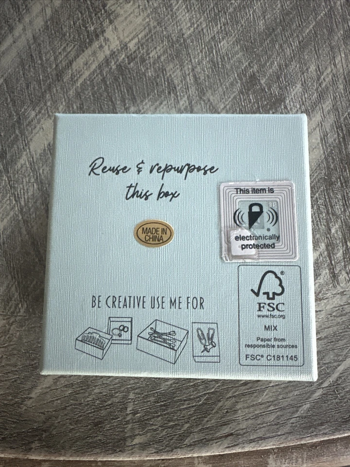 House Of Harlow 1960 Gold Tone & Green Resin Palm Tree Leaf Earrings NIB - Image 3 of 3