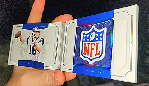 1/1 Jared Goff 2017 National Treasures Platinum Worn Shield Booklet 🔥Rams Lions