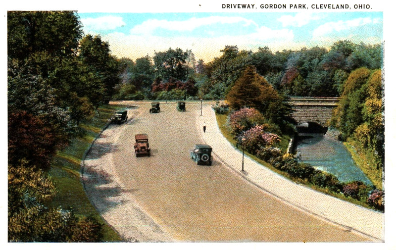 Cleveland, Ohio - Cars on the driveway at Gordon Park - c1930