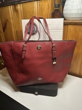 Coach Red Pebbled Tote Bag Turn Lock Zip Closure Gold Hardware Pockets