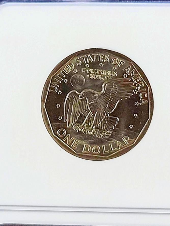 Foto 4 di 4