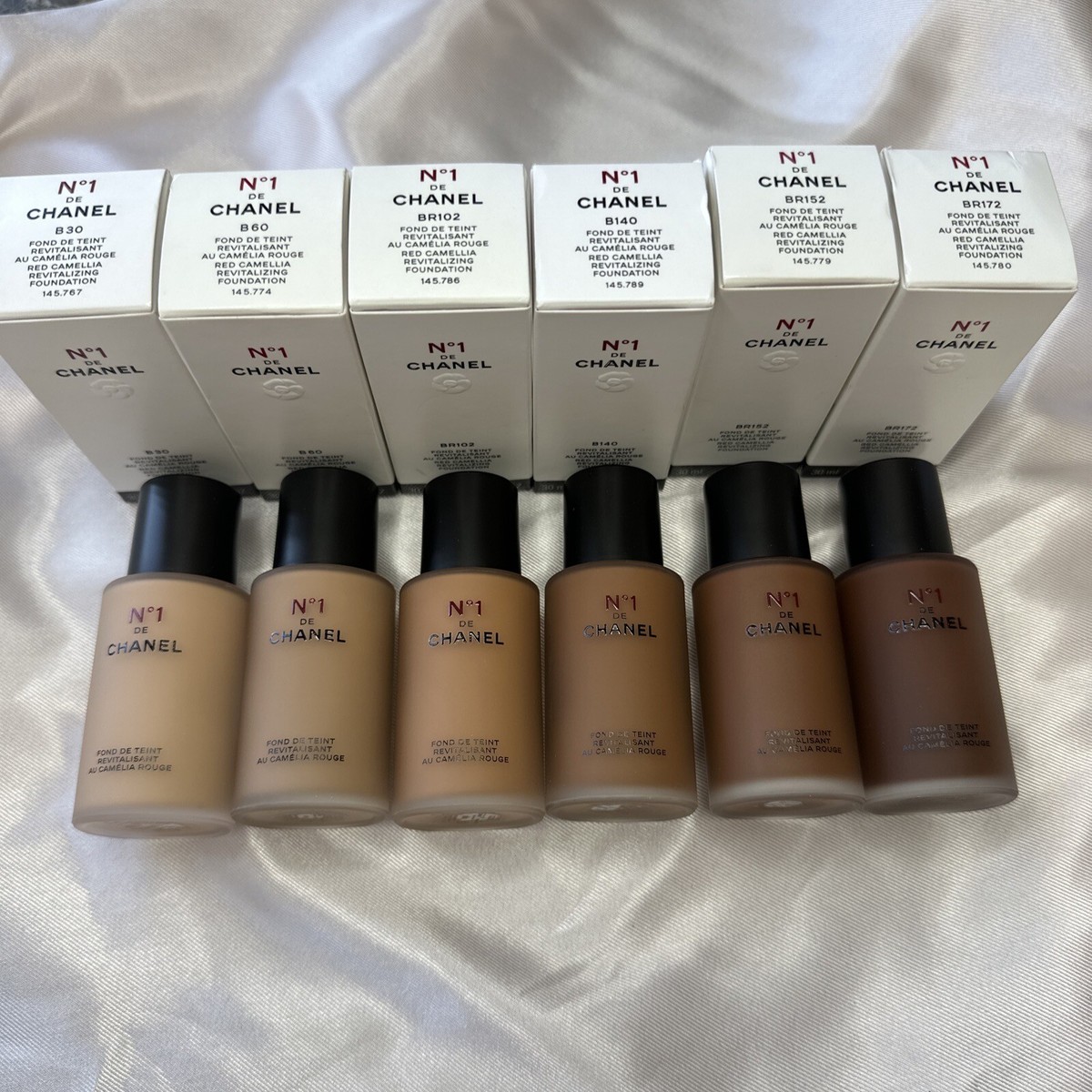 CHANEL No1 De Chanel Red Camellia Revitalizing Foundation 1 Fl