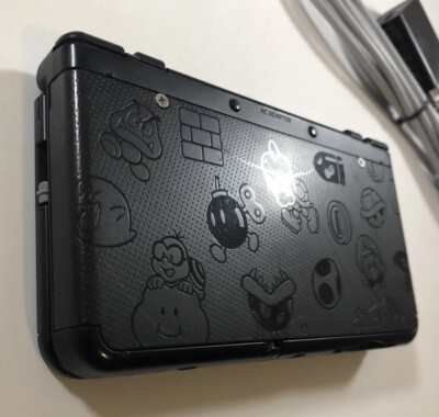 new3ds　ブラック　黒　Black ほぼ未使用極美品　テレサ　マリオ　mar New Nintendo 3DS Super Mario Black Edition Handheld Game