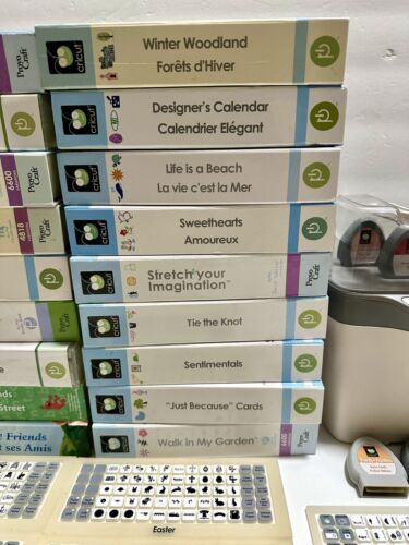 CRICUT Provo Craft Juego de Cartuchos de Fuente Lote 18 Completo con Jukebox, Disney - Imagen 4 de 8