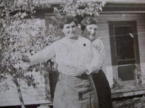 Antique Black & White Photograph Two Women Photo Early 1900's; Outdoors