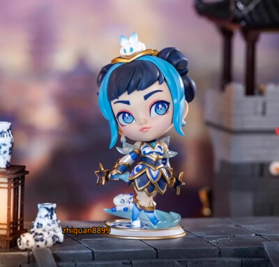 Official League of Legends Lux PVC Figure Model Toys 2024 New Year