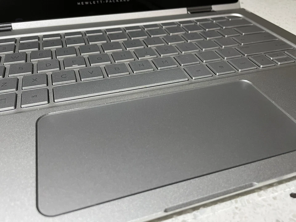 HP Spectre x360 Convertible Laptop 13.3"  Intel i7-6500U 8G 256G SSD Touchscreen - Image 4 of 4