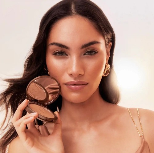 Oriflame Giordani Gold Essenza Bronzing Powder - Sun Kissed Bronze - Picture 6 of 7