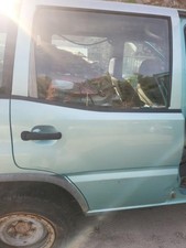 Porte arrière et accessoires Nissan TERRANO