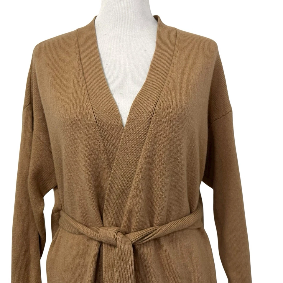 Cárdigan envolvente Sandro para mujer de lana de cachemir Elina talla 3 beige con cinturón de lujo Foto 4 de 4