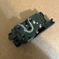 A4477300702 REAR LEFT DOOR LOCK LATCH CATCH MERCEDES-BENZ Metris (W447) Genuine