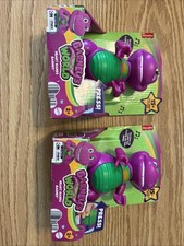 Barney s World Heart Hands Barney Figure Talking Music Lights NEW Lot Of 2