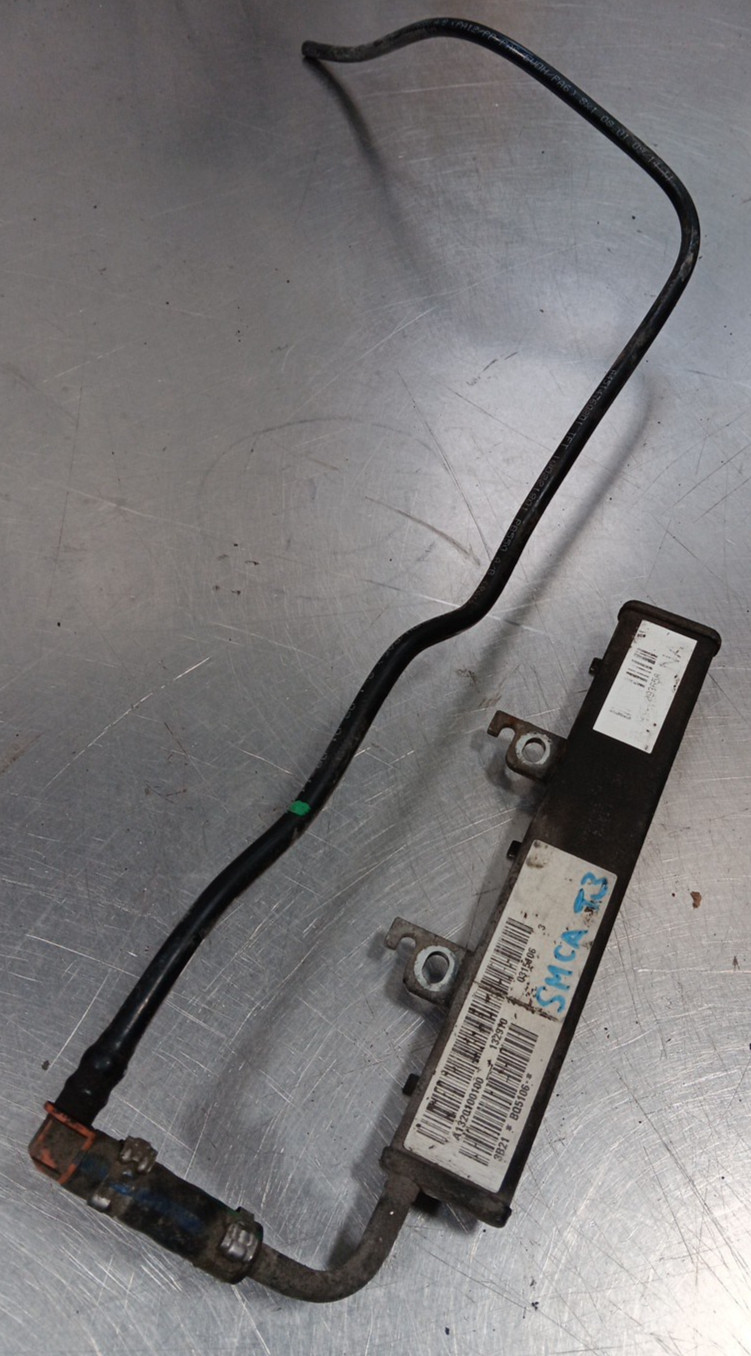 SMART FOR TWO BRABUS 2009 1.0 LITER 3 CYLINDER FUEL INJECTION RAIL A1320100100