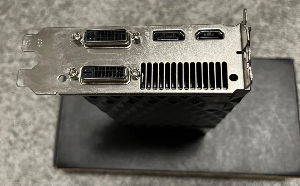 (Possibly working, see description) PNY NVIDIA GeForce GTX 760 2GB VRAM  - Image 2 of 4