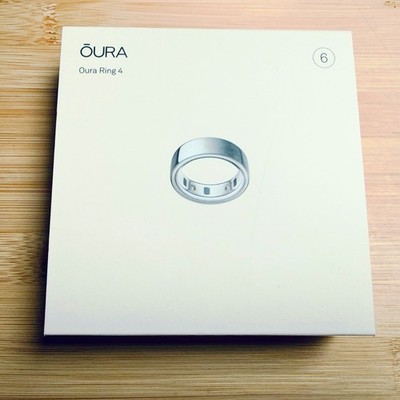Oura Ring 4 Smart Ring Silber Größe 6