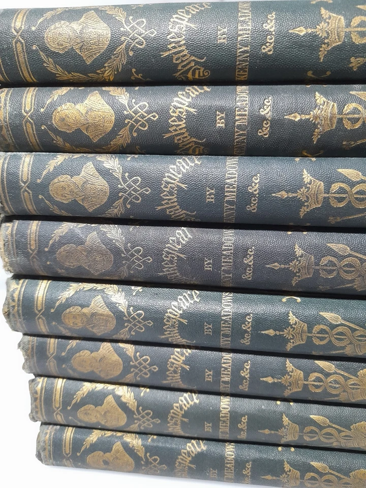 The Complete Works of Shakespeare in 8 x Volumes 1-9 Kenny Meadows Vol 3 Missing - Image 2 of 4