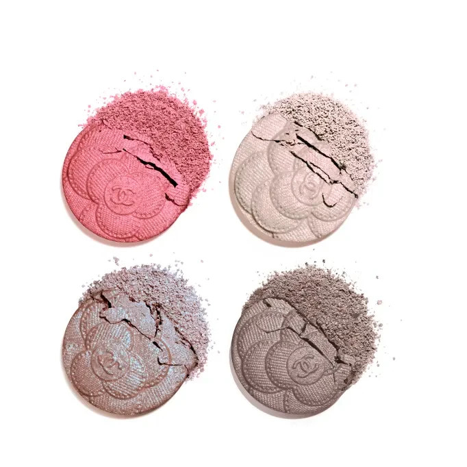 アイシャドウ CHANEL LES 4 OMBRES 387 UTOPIA CHANEL LES 4 OMBRES 387 UTOPIA Camelia Futura Quadra Eyeshadow 4