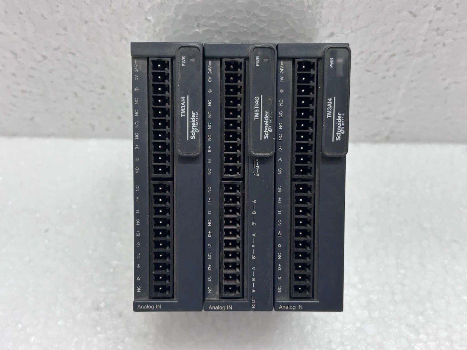 SCHNEIDER TM3AI4 Used Working Modicon TM3 Analog Input