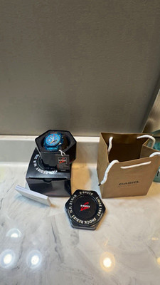Casio G-SHOCK Blue ga-2100 with paint splatter dial
