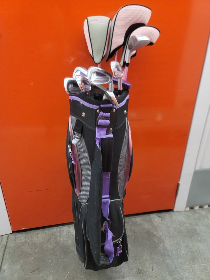 Набор из 11 женских клюшек для гольфа Wilson Hope осведомленность о раке молочной железы - Изображение 2 из 4