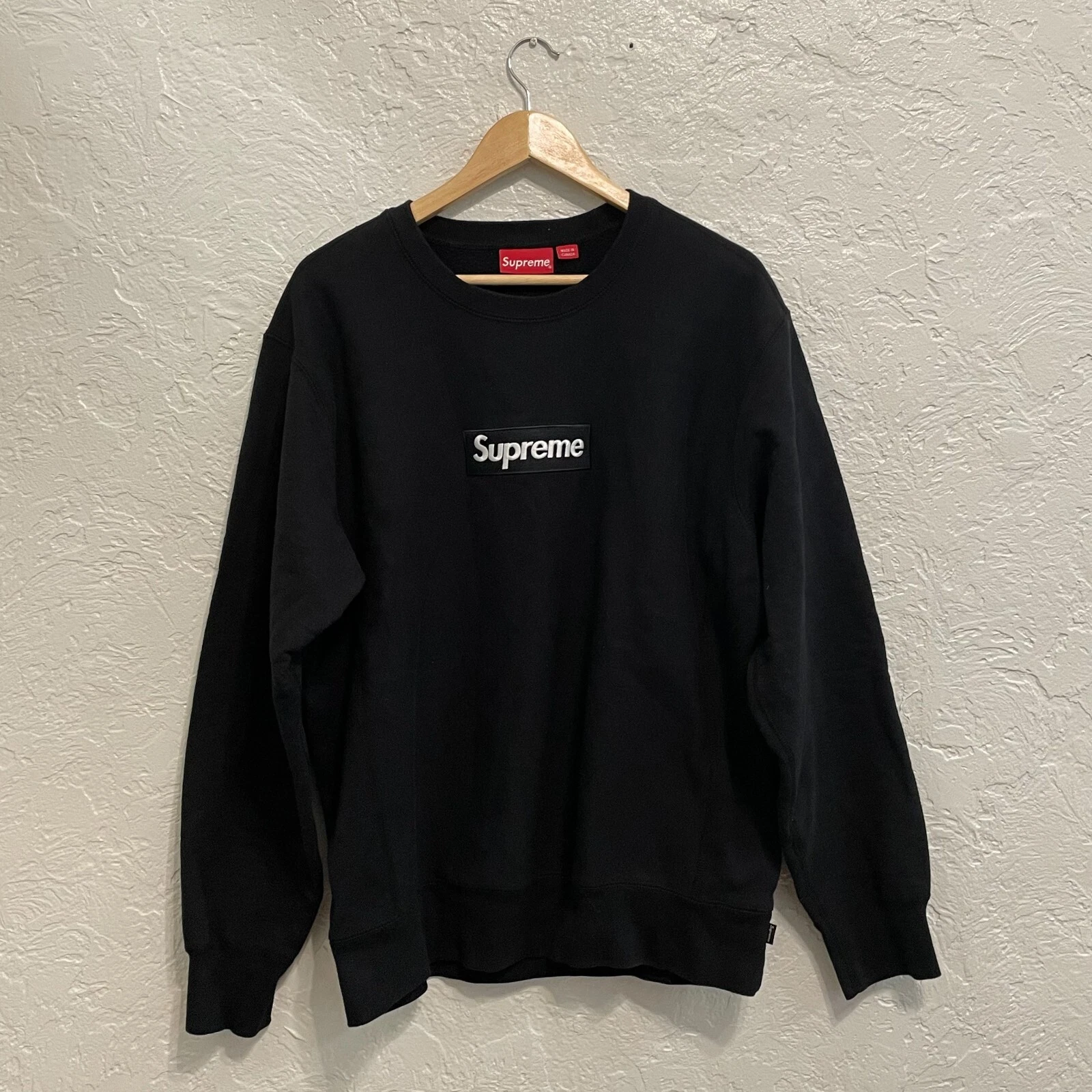 Sweat col rond noir logo Supreme Box FW18 taille L LÉGÈREMENT UTILISÉ RARE
