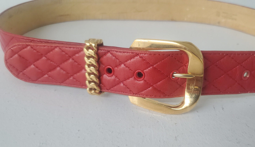 chanel red leather vintage matelas belt gold classic chanel buckle chain loop - Picture 6 of 6