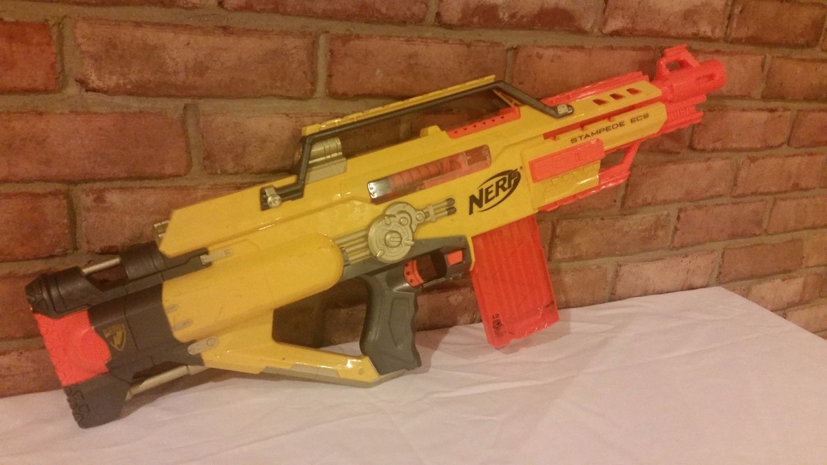 Nerf Gun N-Strike Stampede-ECS Fully-Automatic w/ 2 Clip