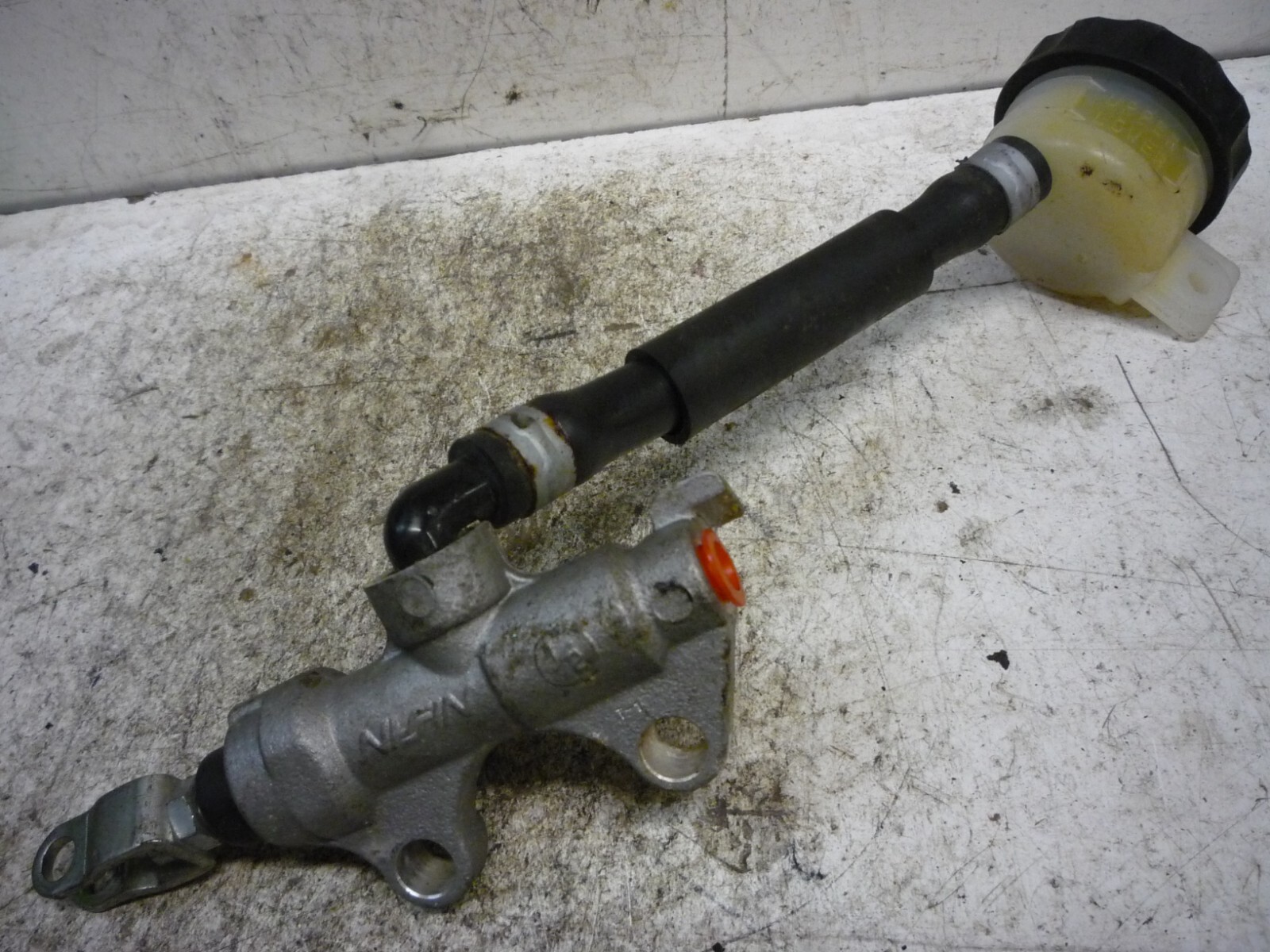 KAWASAKI 05 08 2007 07 ZZR600 ZX600J REAR MASTER CYLINDER OEM 43015