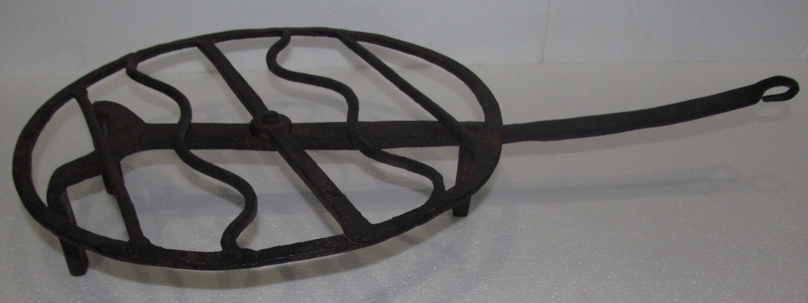 18TH CENTURY WROUGHT IRON ROTATING ANTIQUE ROASTER WITH RAT TAILED HANDLE