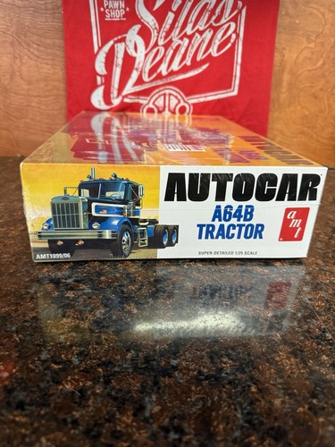 AMT1099/06 AUTOCAR A64B TRACTOR MODEL KIT-NIB-1/25 SCALE (LOOK) - Picture 3 of 6