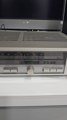 1982 Onkyo FM Stereo / AM Tuner Amplifier TX-11 Silver Face Made