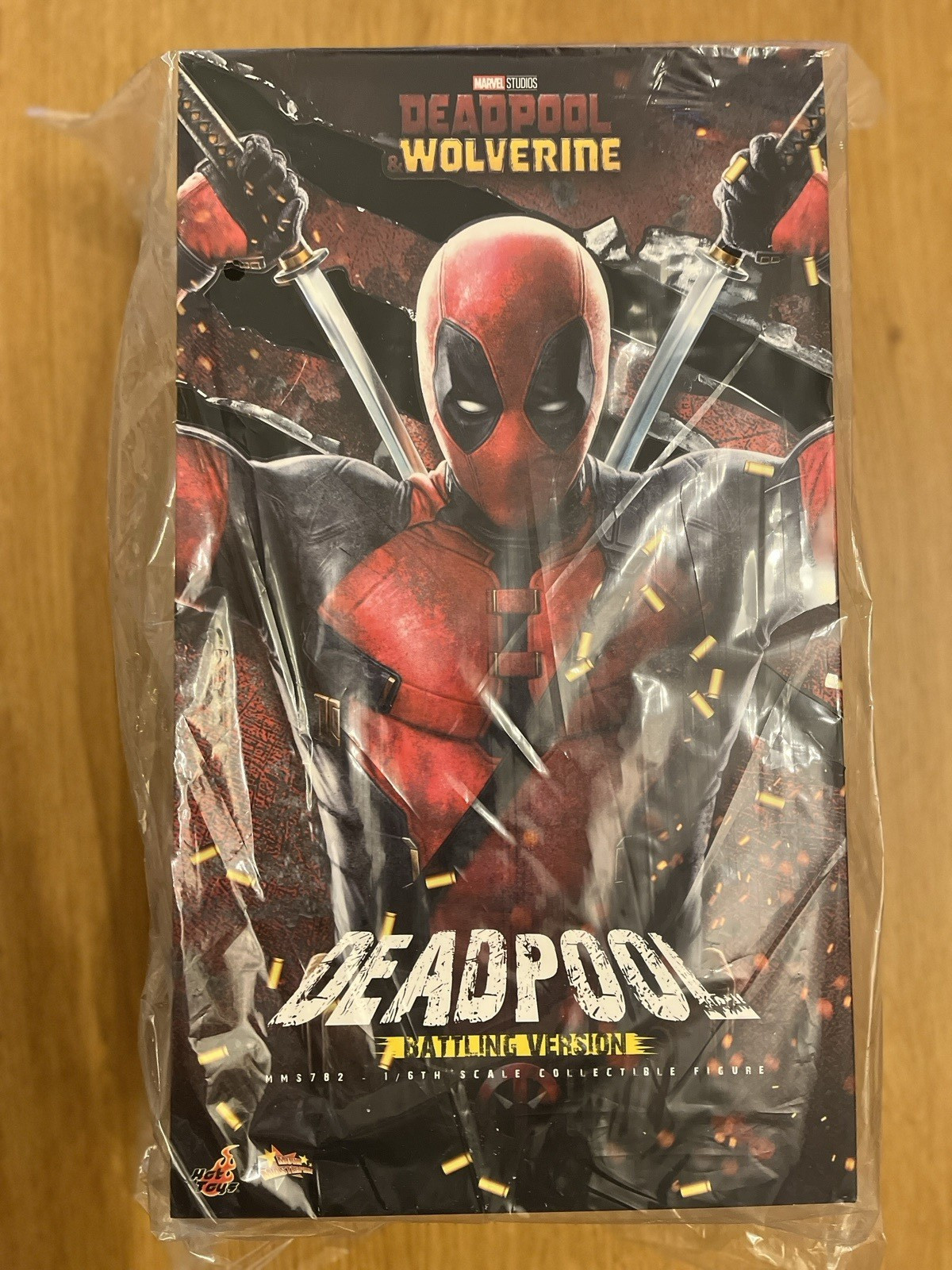 HOT TOYS - Deadpool & Wolverine: Deadpool (Battling Version) (MMS782)