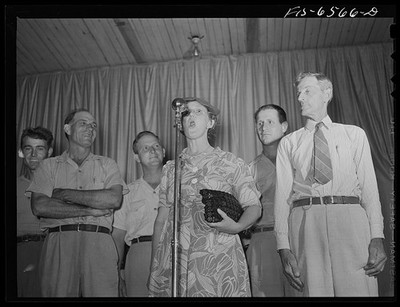 Photo:Hayti Missouri 1942 Cotton Carnival Hog Calling Contest