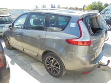 Commodo Renault R9
