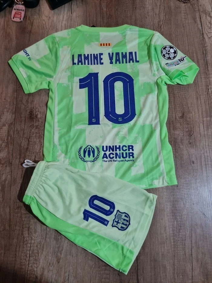 Ensemble Football FC Barcelone Enfant - Maillot Et Short - Flocage Lamine Yamal - Taille 8 à 14 Ans