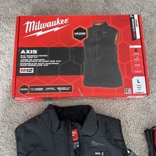 Milwaukee F300B-21L LARGE Heated AXIS Vest Kit - Black - Great Condition - B1