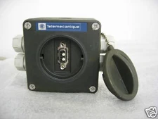 Modicon Telemecanique FIP TAP Junction Box TSXFPACC4