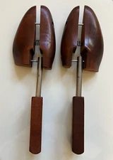 Shoe Keepers Rockchester Shoe Tree Co Inc No. 4 MOHAWK Wood Split Toe