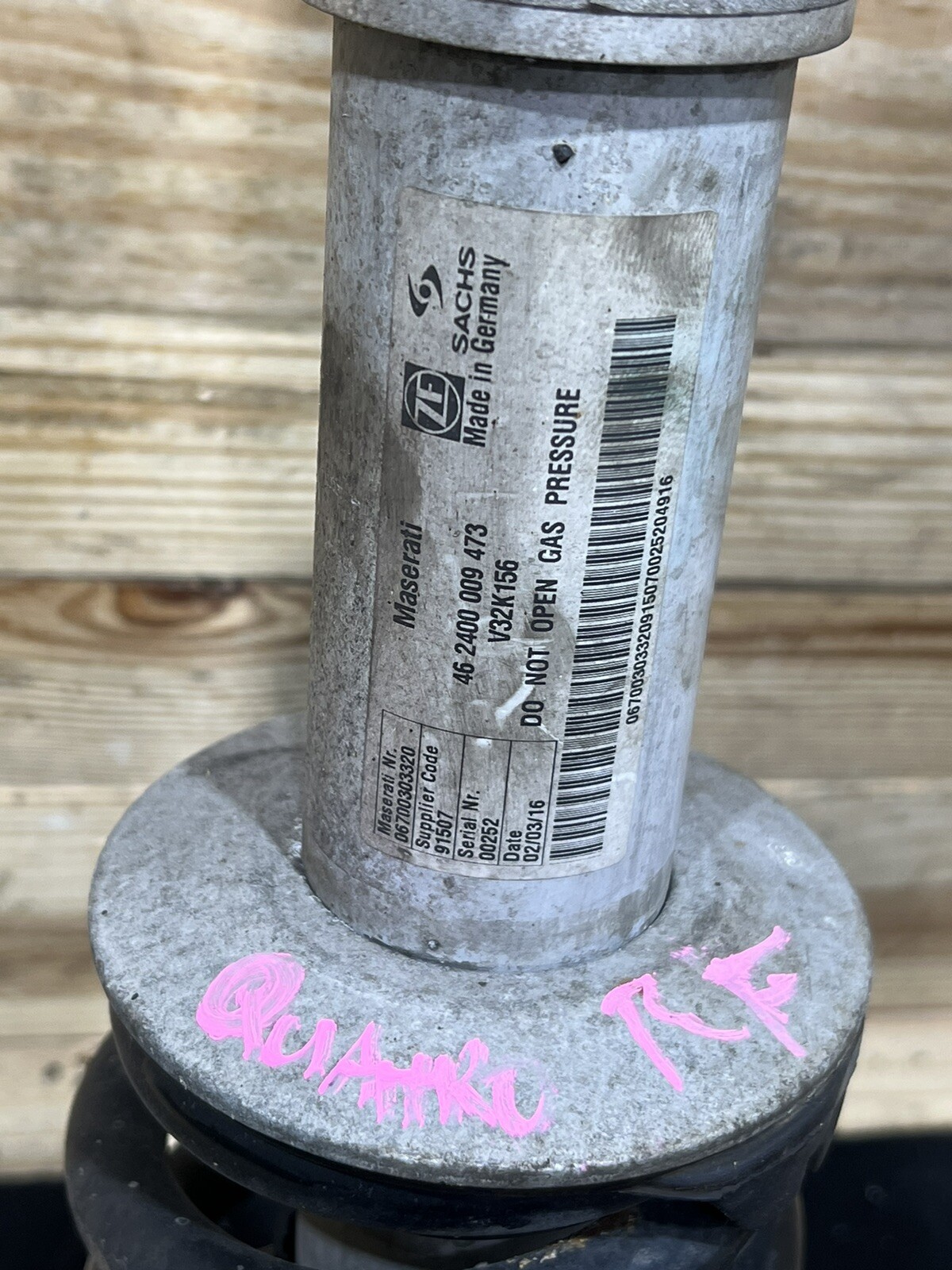 OEM 2014-2020 Maserati Quattroporte Ghibli Front AWD Suspension Spring Strut