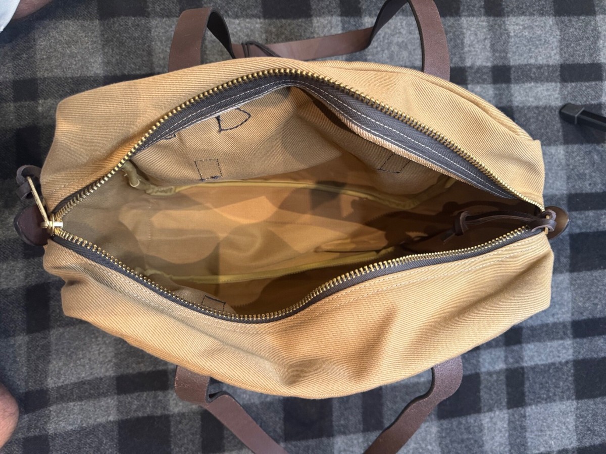 FILSON RUGGED TWILL TOTE BAG WITH ZIPPER TAN NWT WITHOUT KEY CLIP